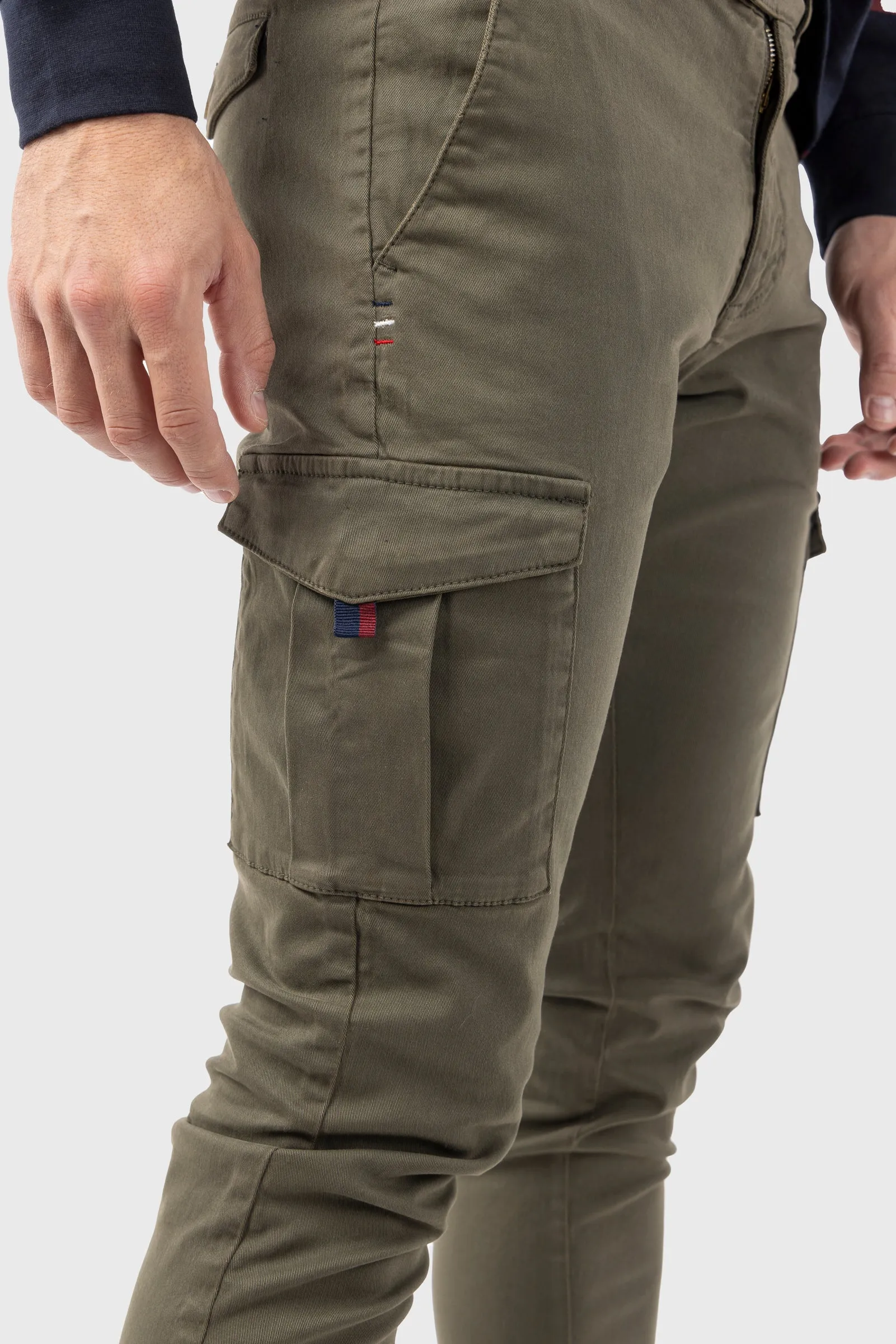 Pantalón Cargo Khaki