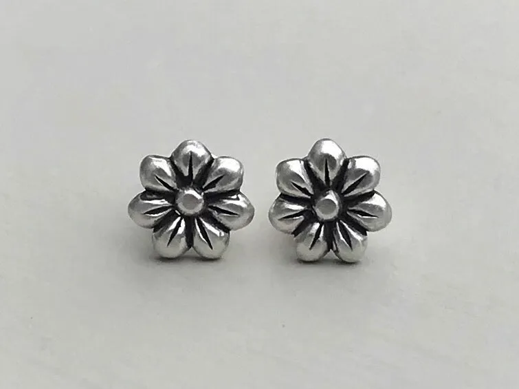 Petite Flower Power Studs