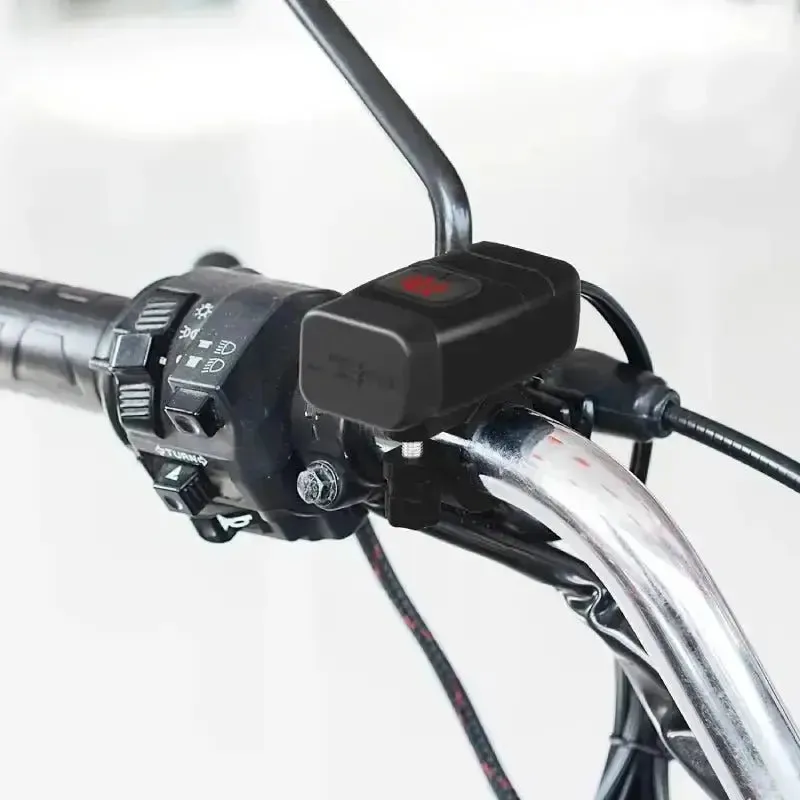 Prise USB moto Fast Charge   Voltmeter