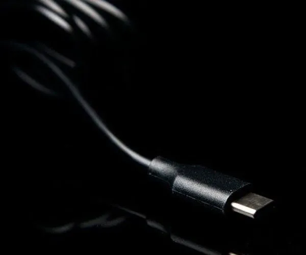 Ridge Monkey Vault USB-C to USB-C PD Compatible Cable, 1 Metre