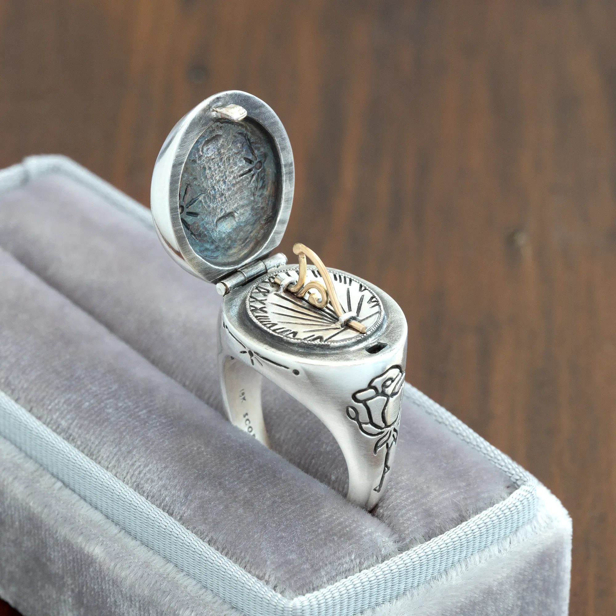 Sundial Ring