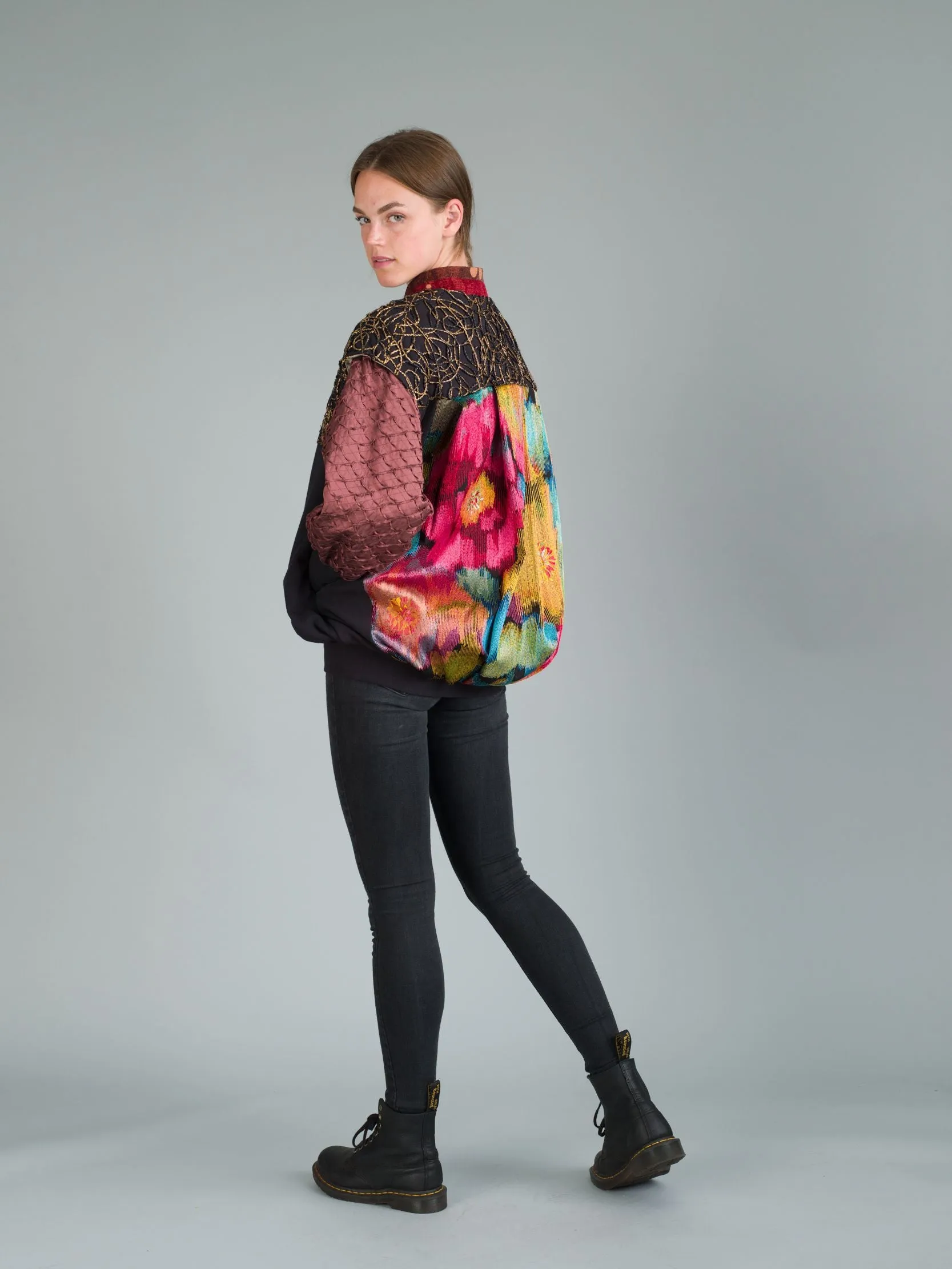 The Oversized Bomber - Noir