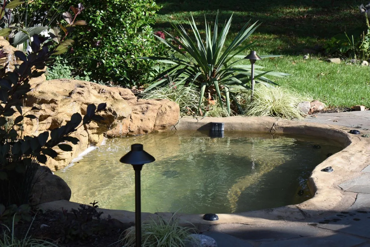 Universal Rocks In-Ground Spa - Bay