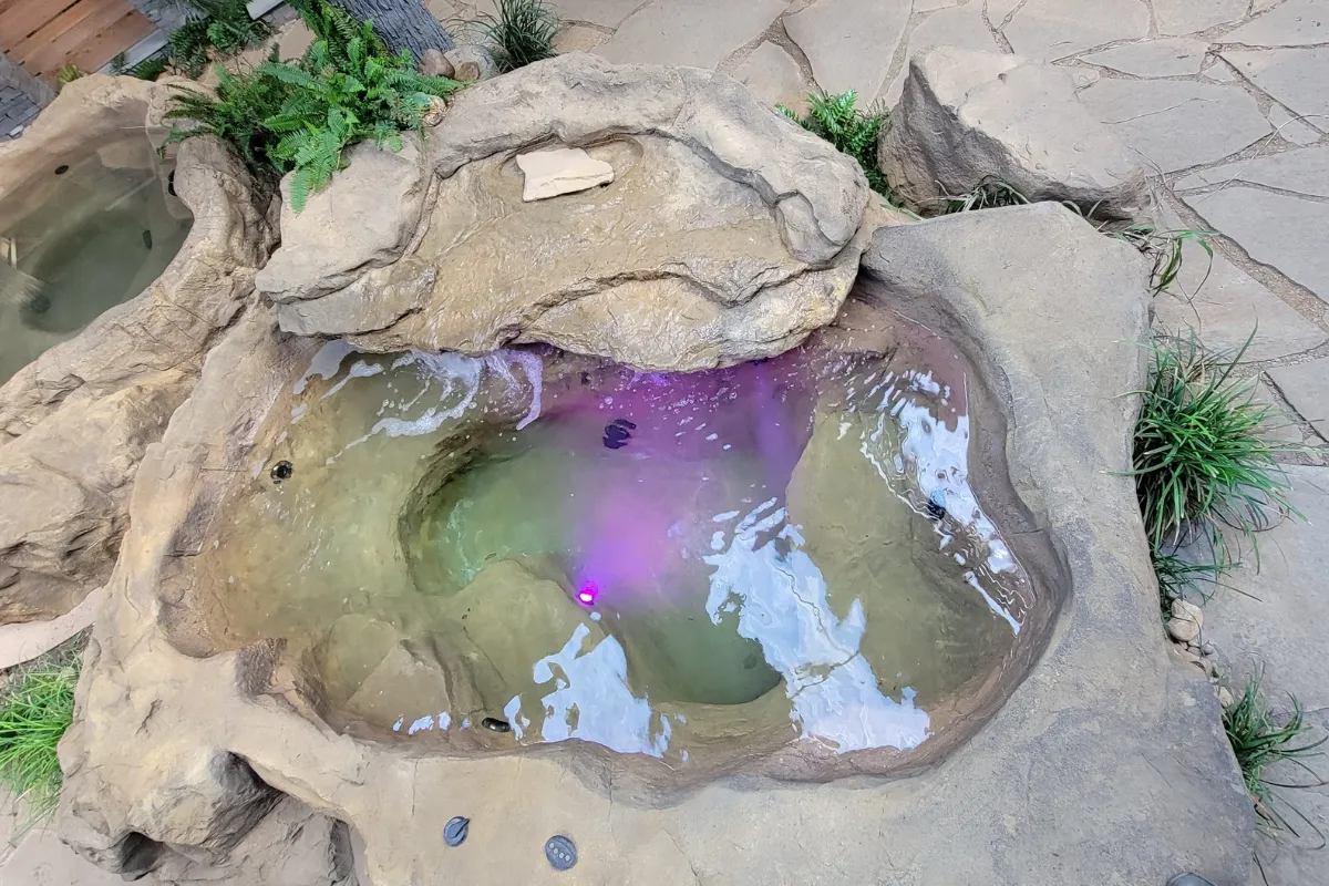 Universal Rocks Semi In-Ground Spas - Cenote