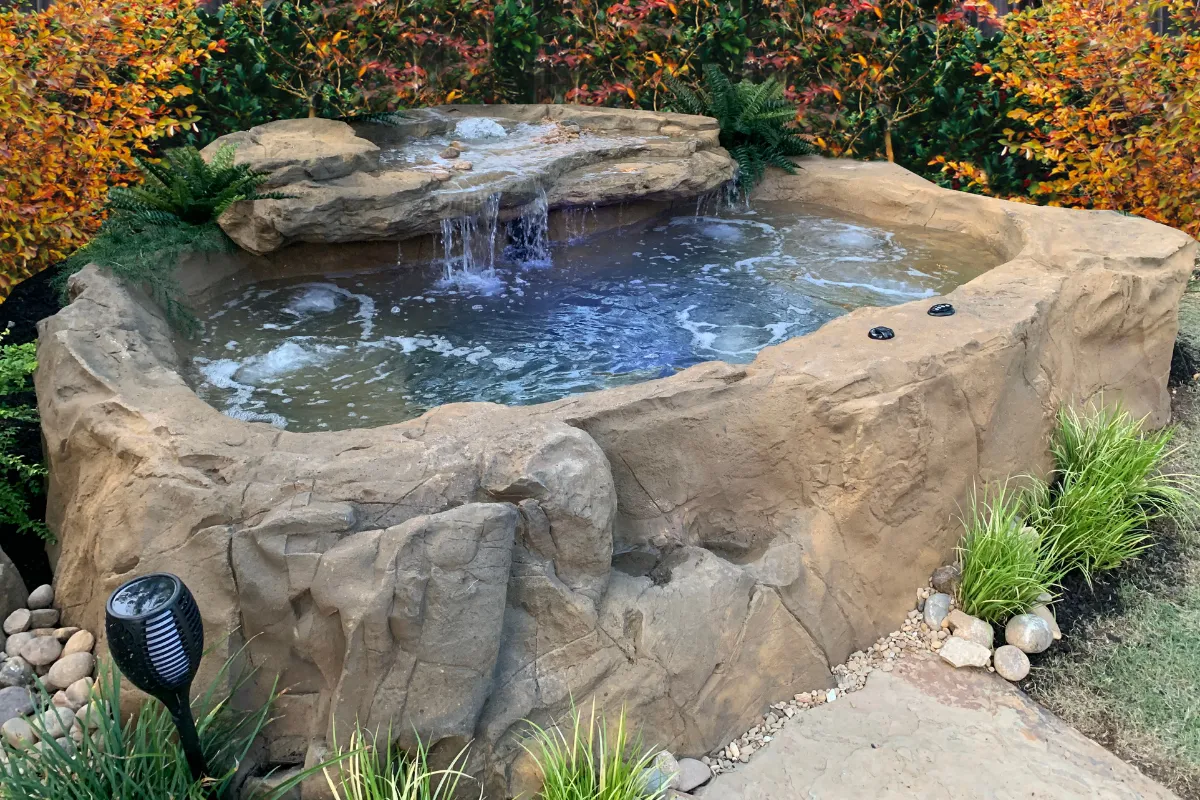 Universal Rocks Semi In-Ground Spas - Cenote