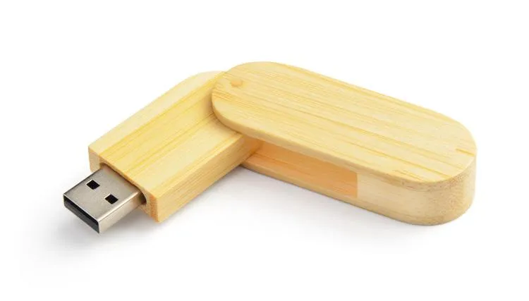 USB stick od bambusa