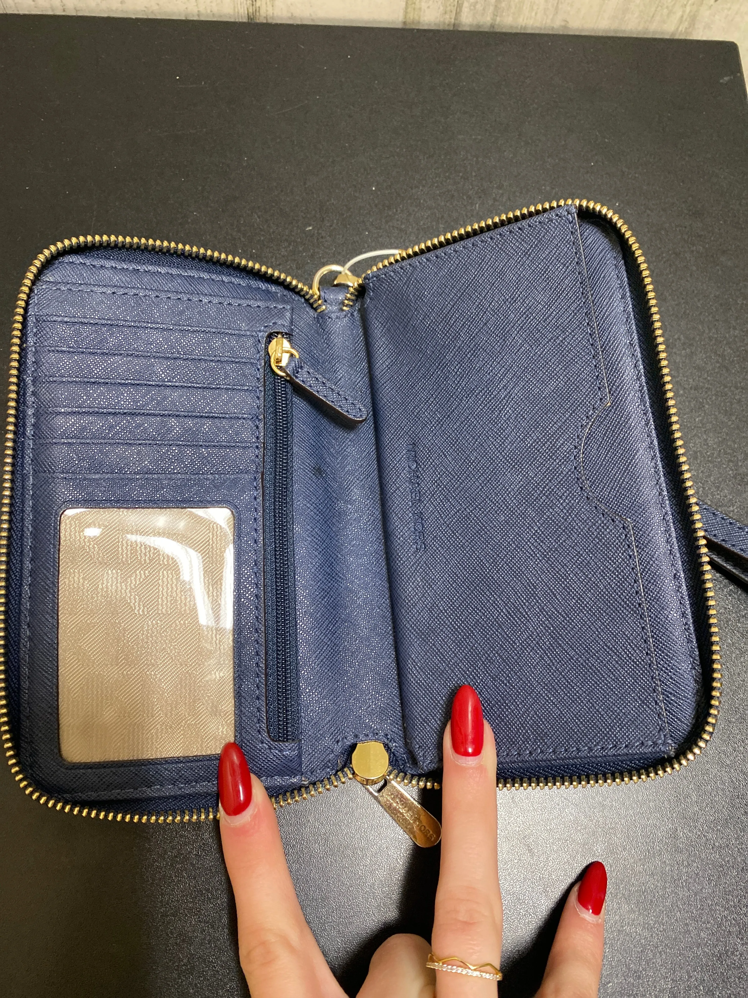 Wallet By Michael Kors  Size: Medium