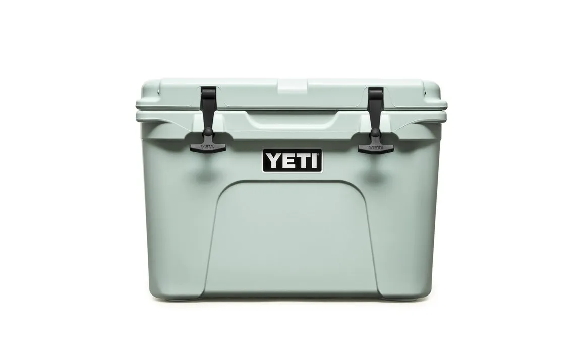 Yeti Tundra 35 Hard Cooler